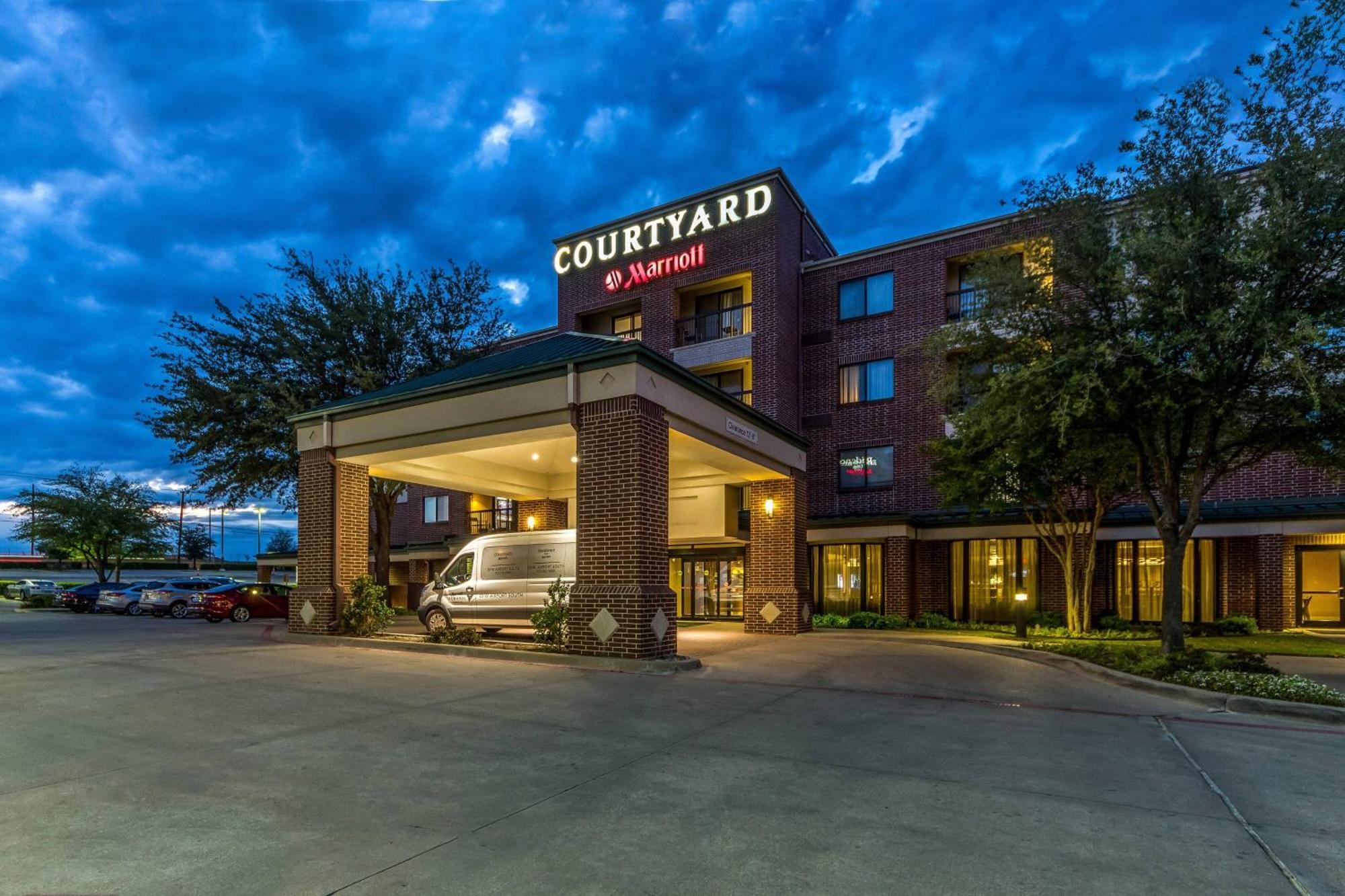 Courtyard Dallas Dfw Airport South/Irving Ngoại thất bức ảnh