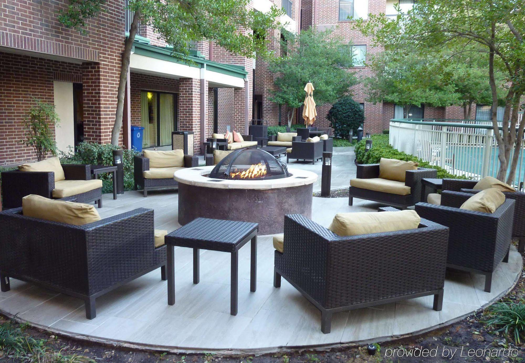 Courtyard Dallas Dfw Airport South/Irving Ngoại thất bức ảnh